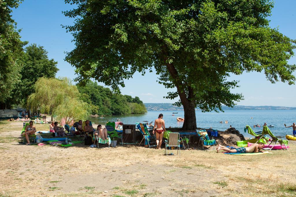 Отель Camping Roma Flash Браччано Экстерьер фото